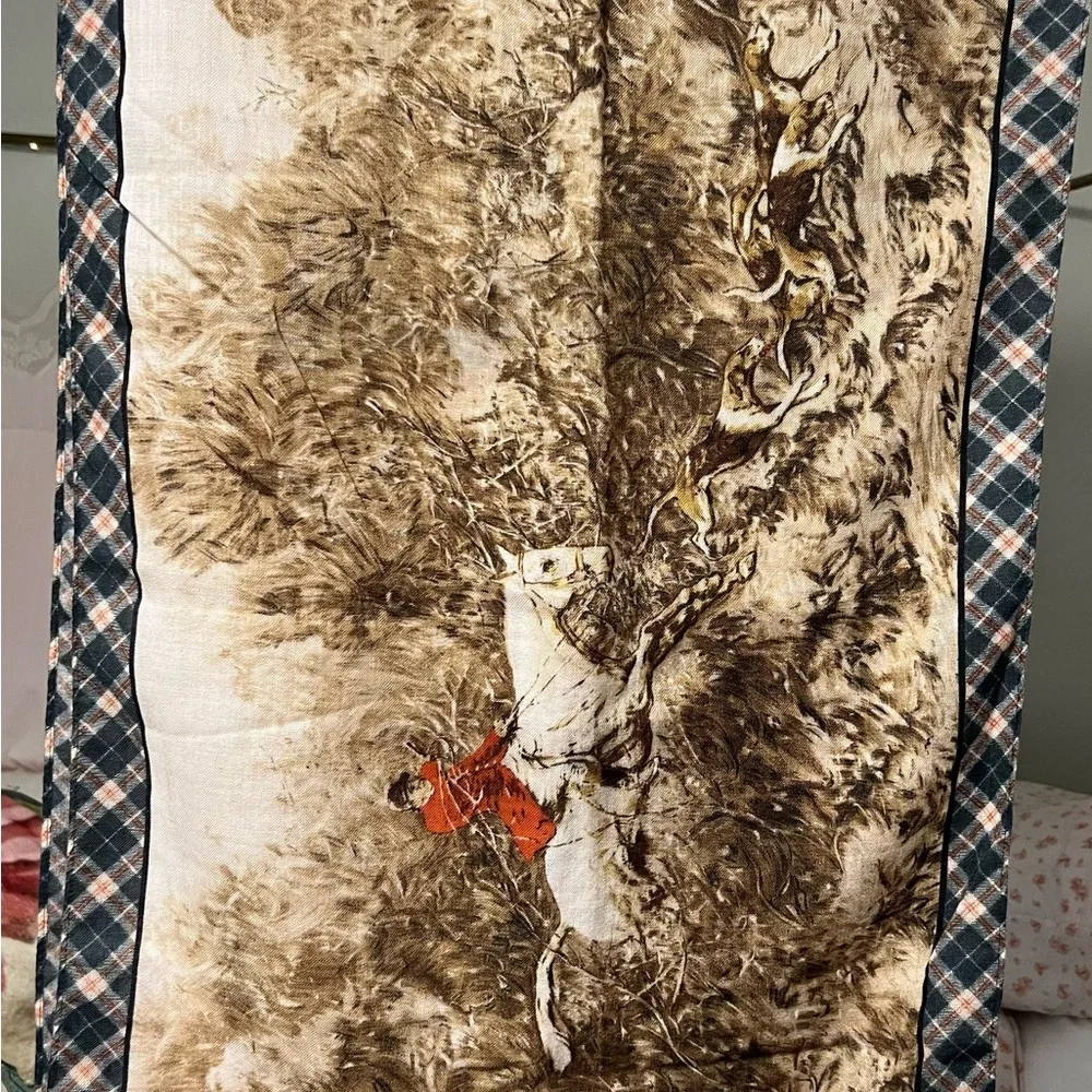 Worth Brand Equestrian Themed Scarf Table Runner - Picture 14 of 16